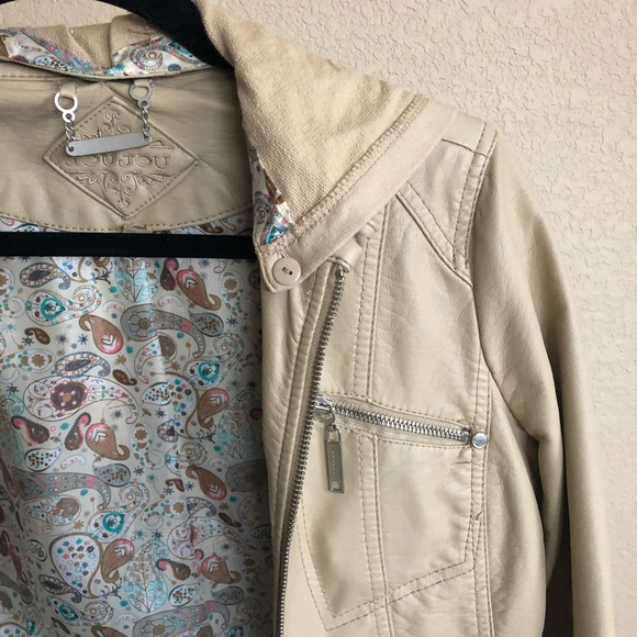 ❌SOLD❌ Tan JouJou Small Faux Leather Jacket w/ Hood - Picture 7 of 10